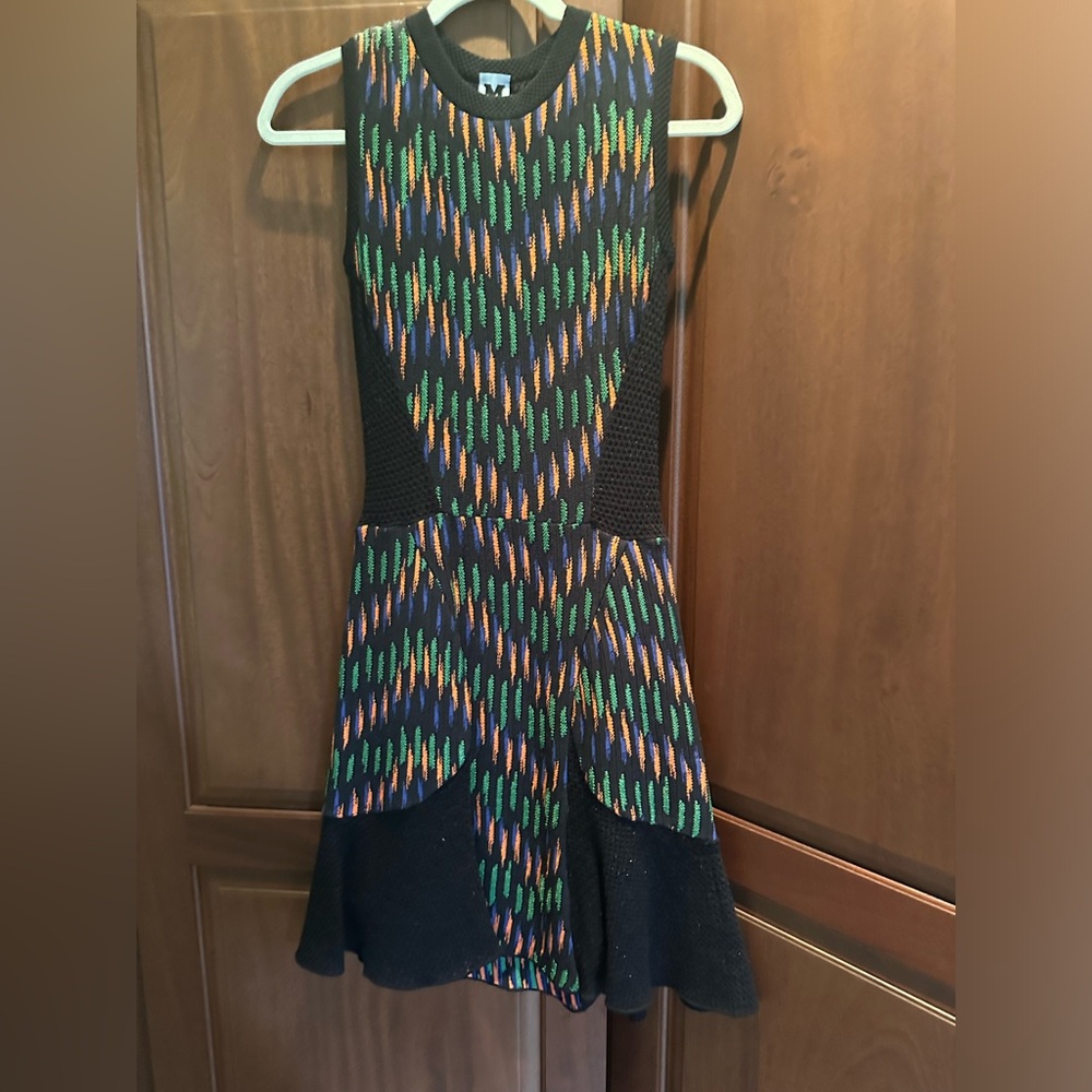 Missing stretch dress size 2